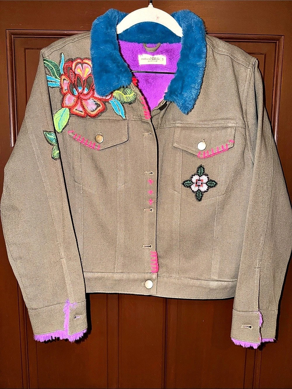 Natural Life Tara Embellished Faux Fur Lined Trucker Jacket Floral Size Small